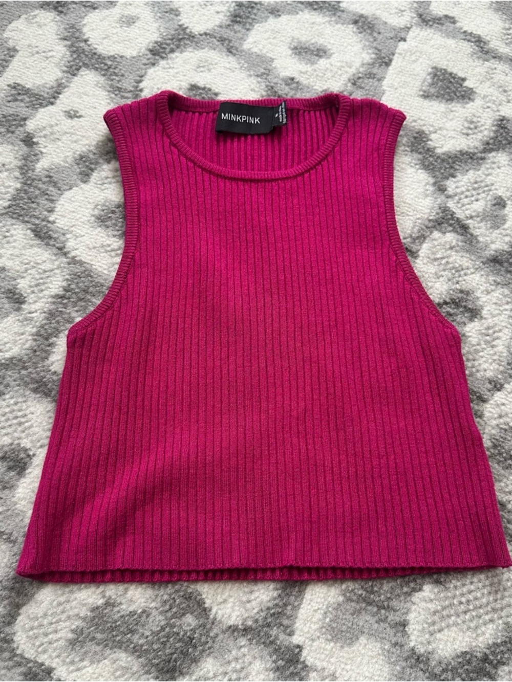 Mink Pink Medium M Women’s Fuschia Magenta Crop Sweater Tank Top High Neck Cute